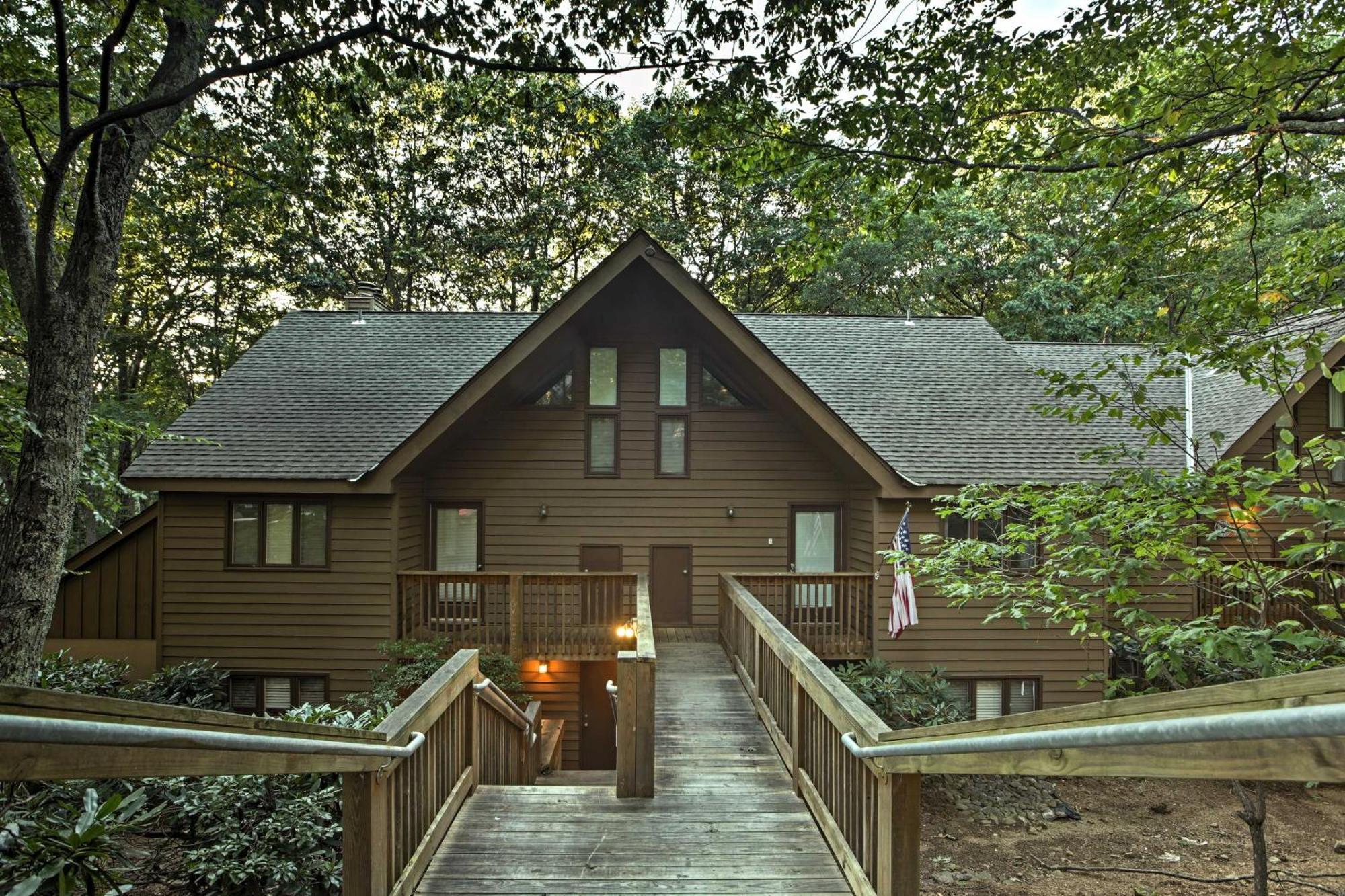 Wintergreen Resort Mountain Condo With Pool Access! Lyndhurst Εξωτερικό φωτογραφία